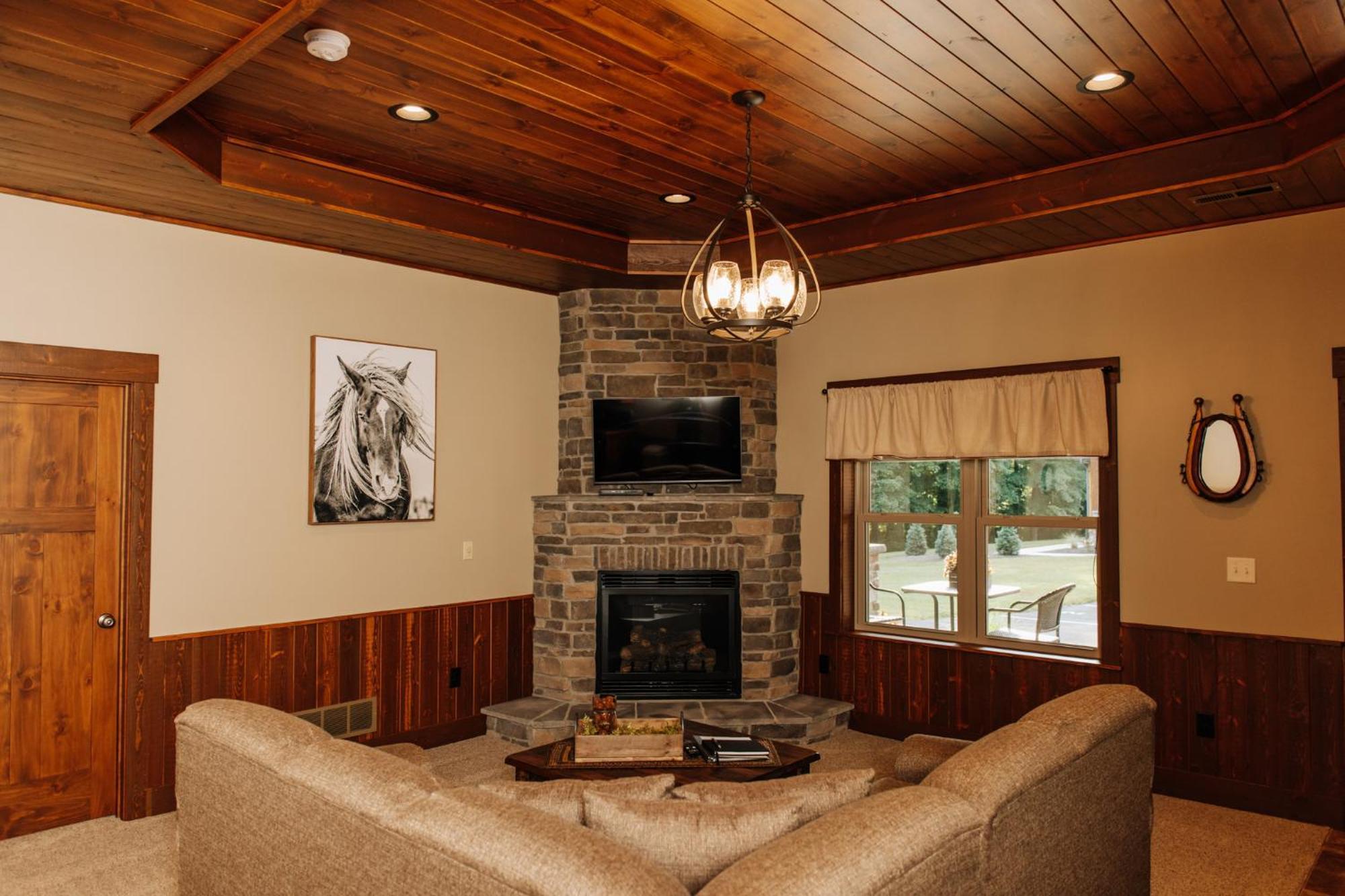 Sojourner'S Lodge & Log Cabin Suites Dundee Dış mekan fotoğraf