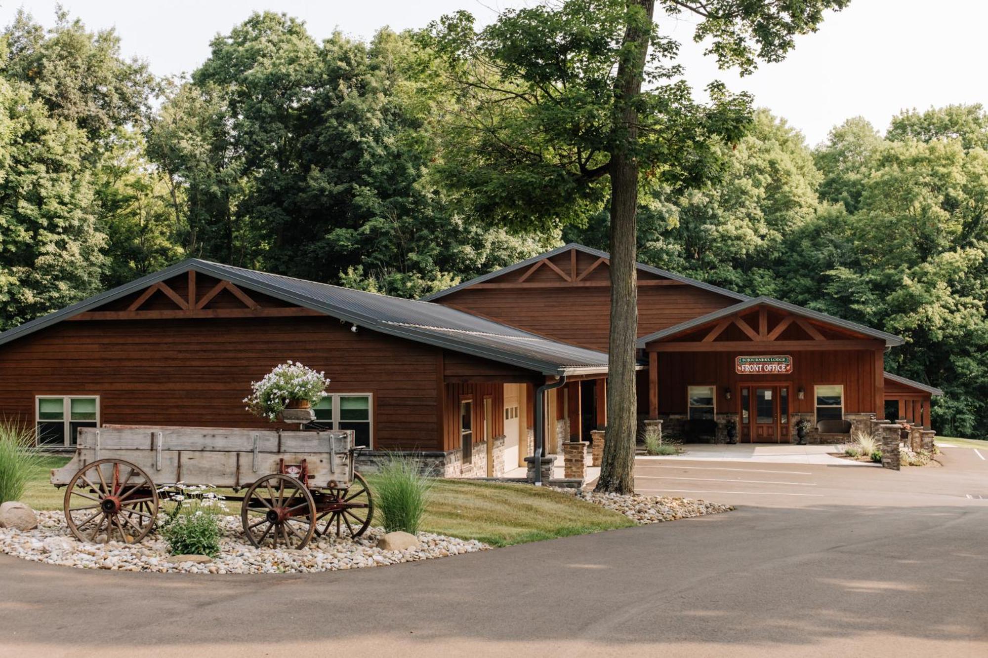 Sojourner'S Lodge & Log Cabin Suites Dundee Dış mekan fotoğraf