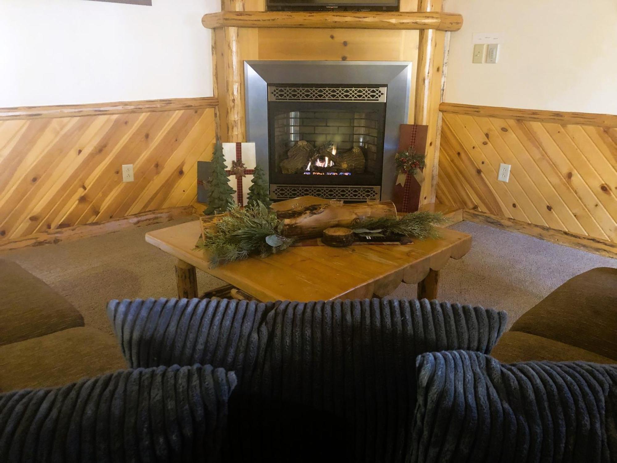 Sojourner'S Lodge & Log Cabin Suites Dundee Dış mekan fotoğraf