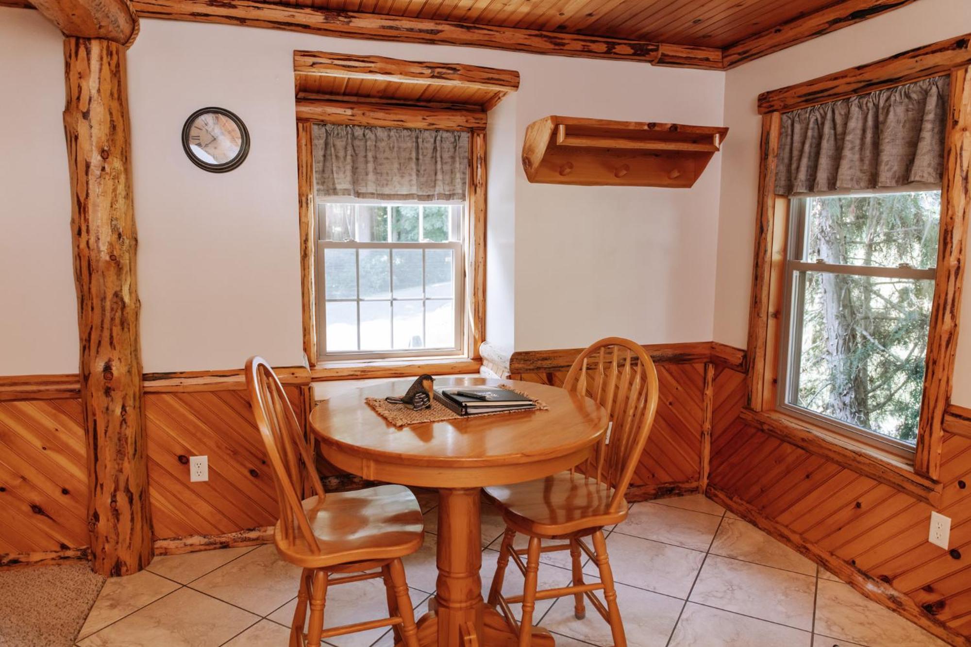 Sojourner'S Lodge & Log Cabin Suites Dundee Dış mekan fotoğraf