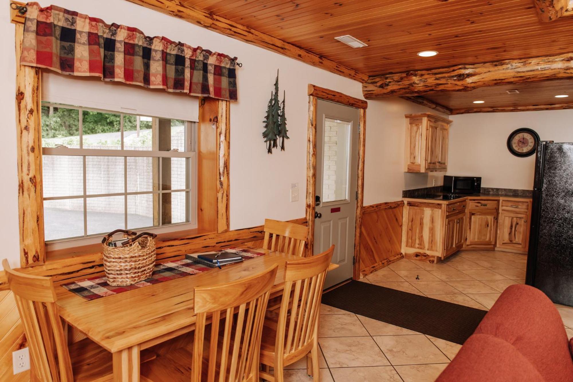 Sojourner'S Lodge & Log Cabin Suites Dundee Dış mekan fotoğraf